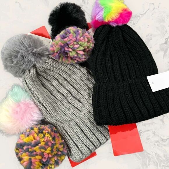 NWT Nordstrom BP. Bundle of two Ribbed Beanie with Interchangeable Faux Fur Pom - Picture 1 of 5